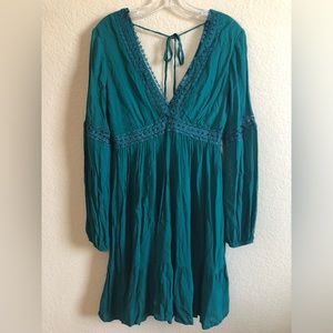 Francesca’s Alya Teal Green Long Sleeve V-neck Dress Size Small